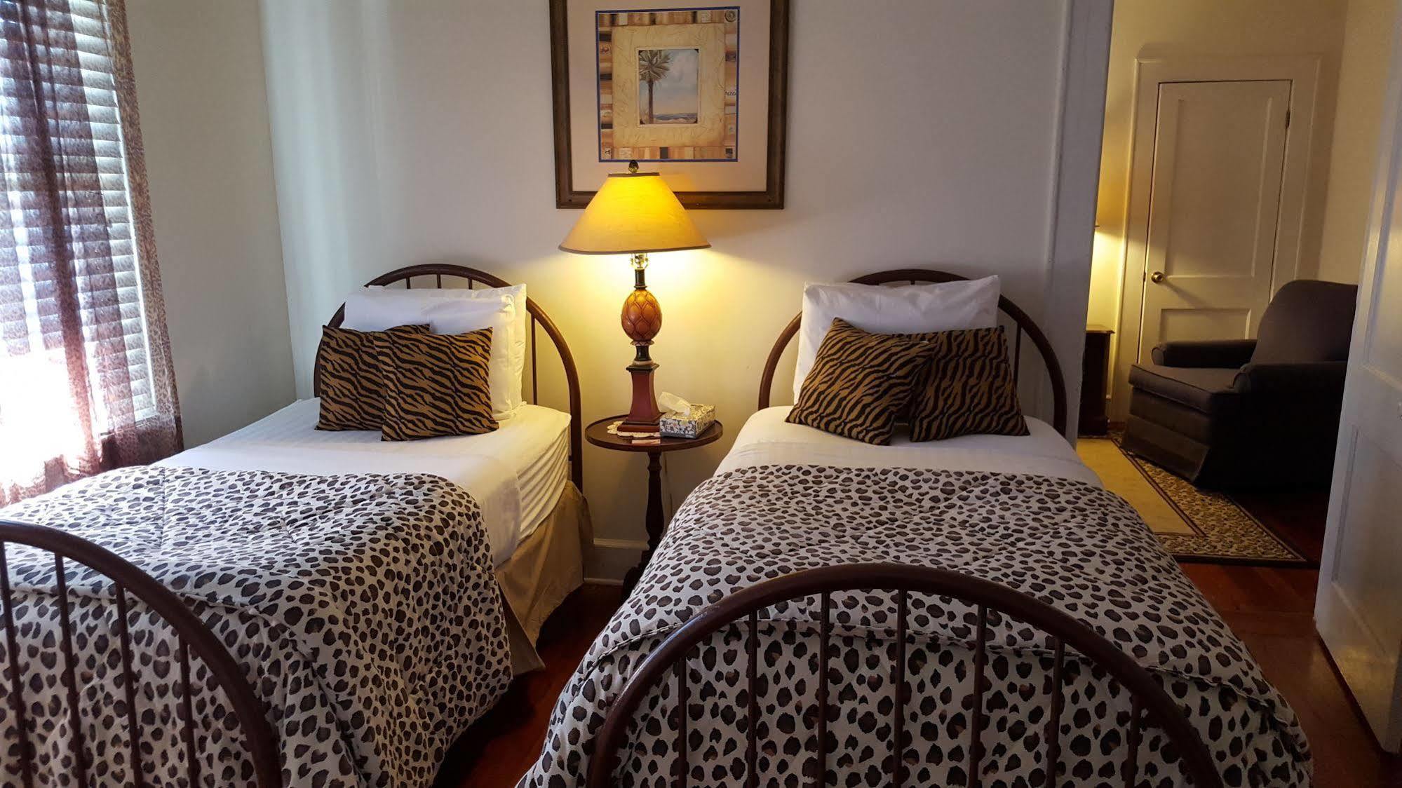 Putnam Lodge Hotel And Spa Cross City Bagian luar foto