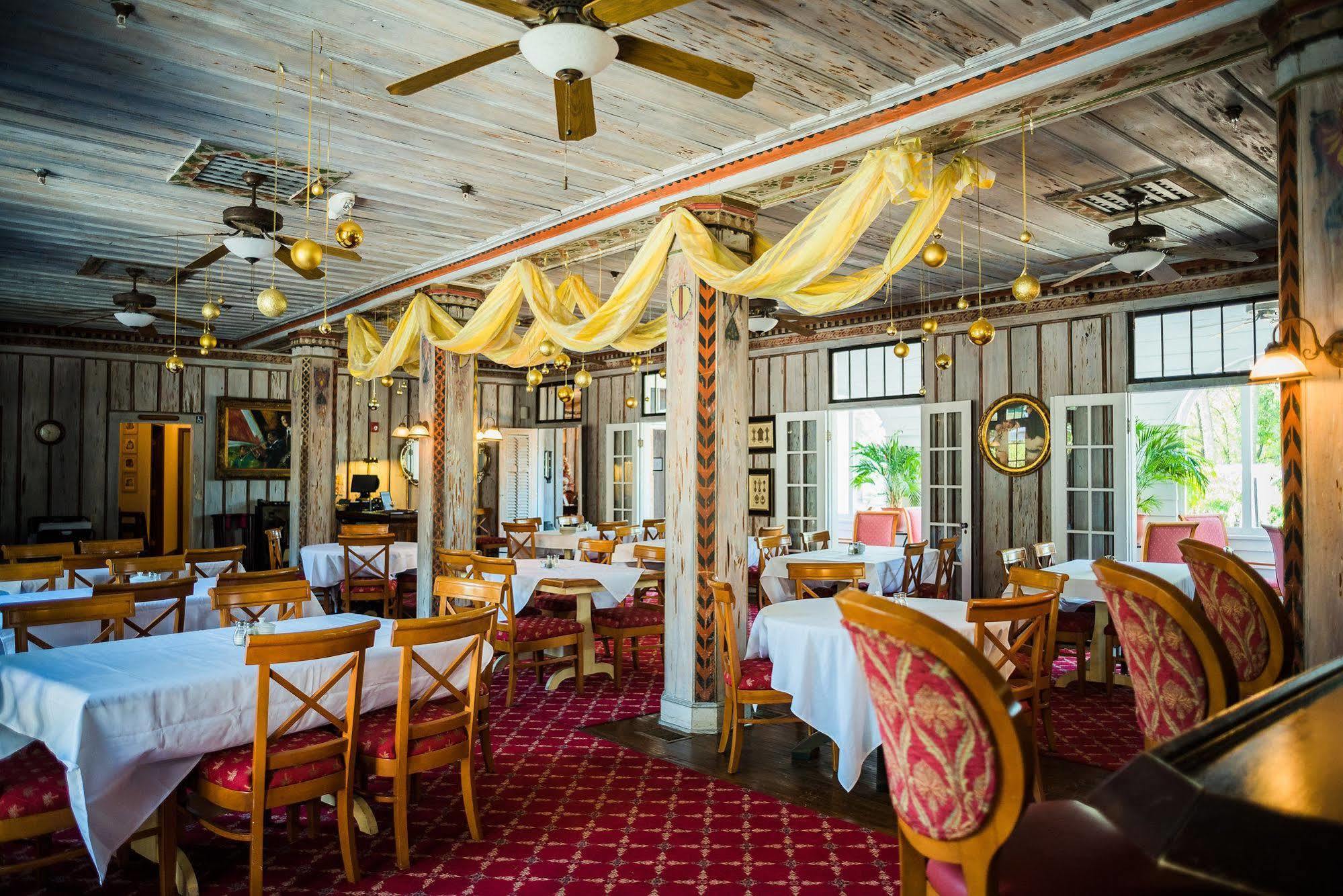 Putnam Lodge Hotel And Spa Cross City Bagian luar foto